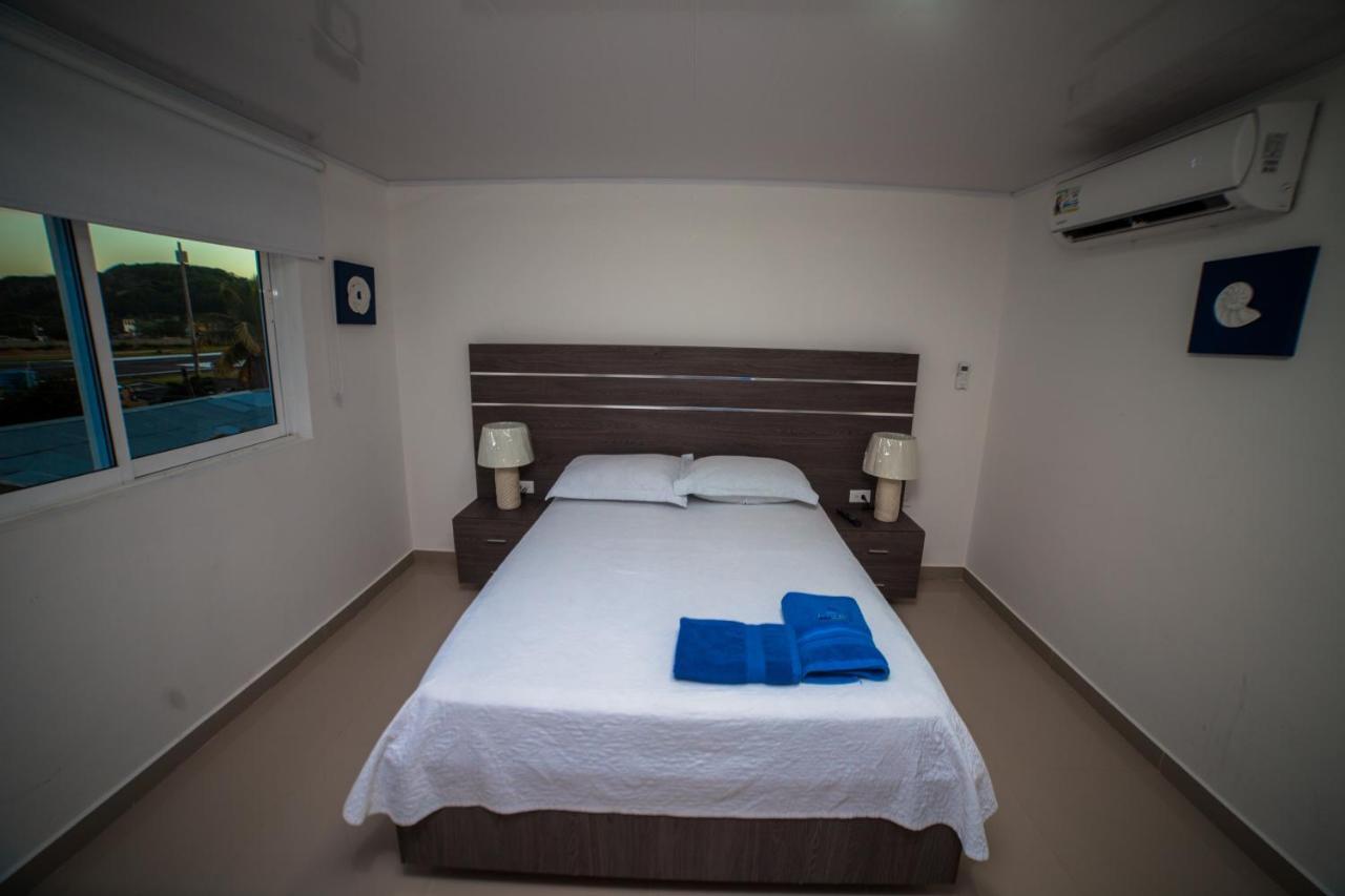 Ocean Blue Hotel *